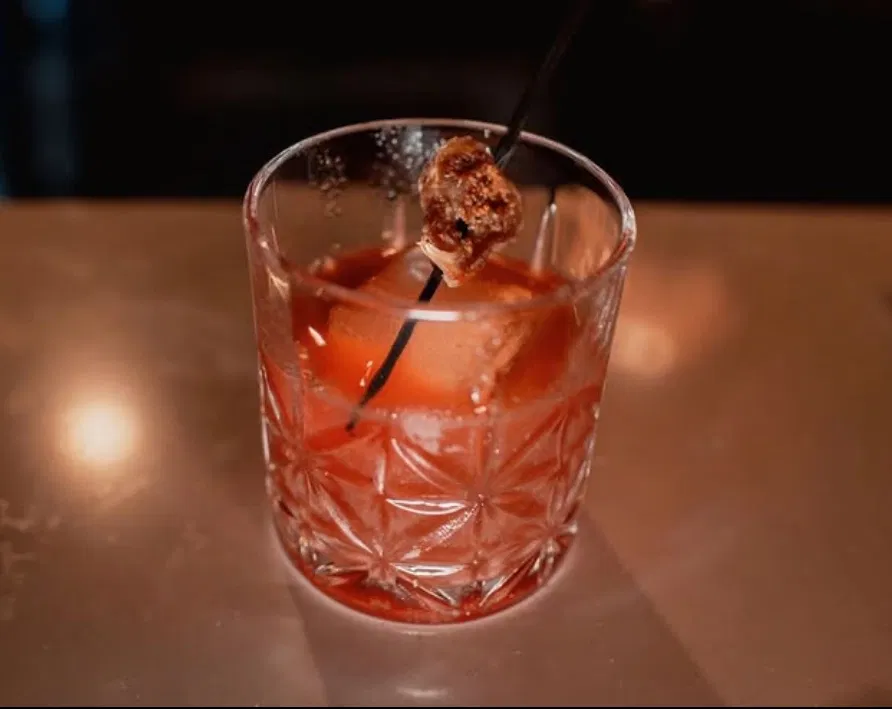 An old fashioned on the Deco bar